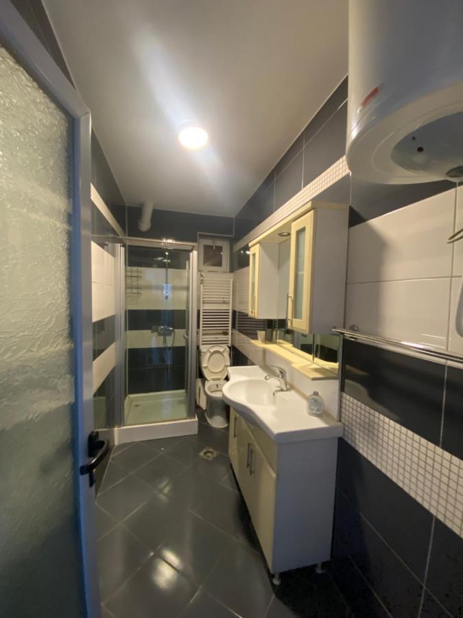 Hostel Matteo Pristina Eksteriør billede